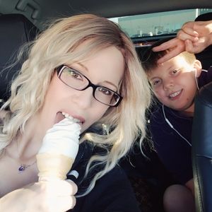 Welcome to We Like to Look Cute!